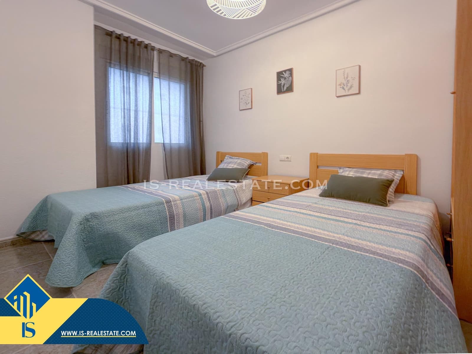 2 soverom Penthouse til salgs i Torrevieja med svømmebasseng - € 135 000 (Ref: 9470945)