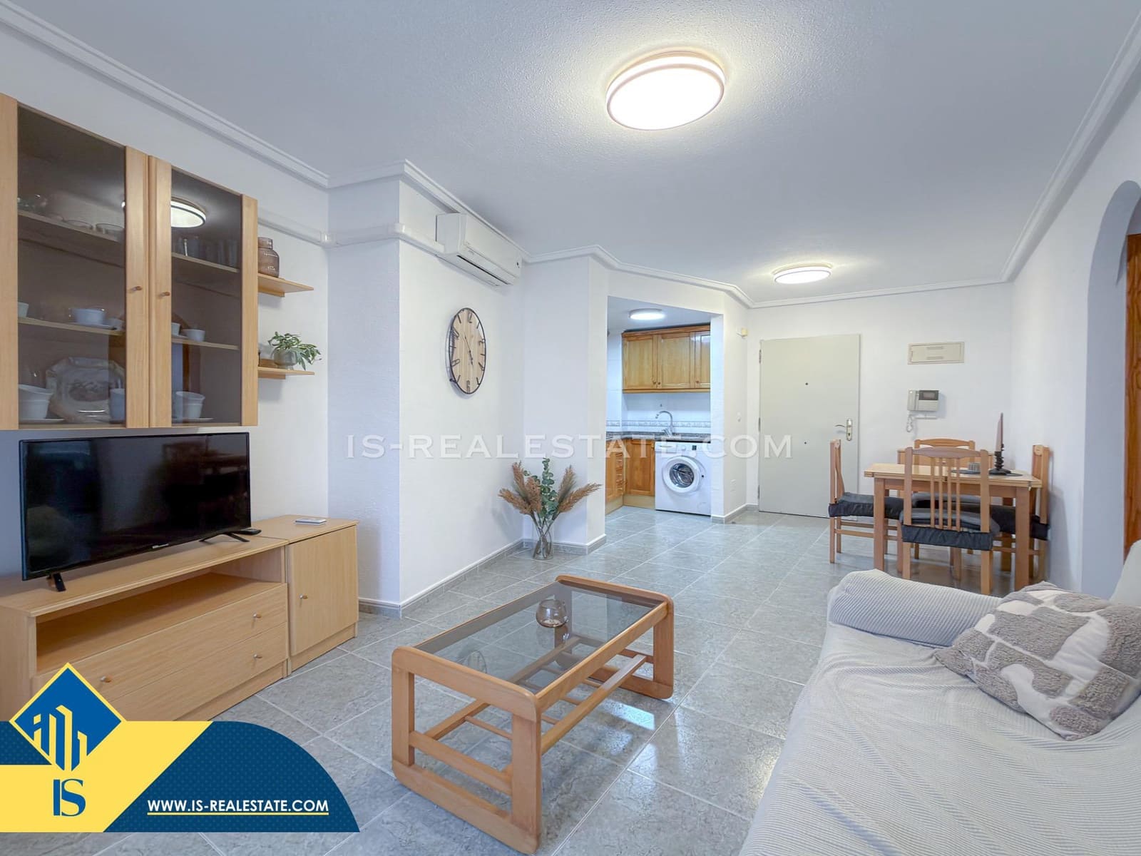 2 soverom Penthouse til salgs i Torrevieja med svømmebasseng - € 135 000 (Ref: 9470945)