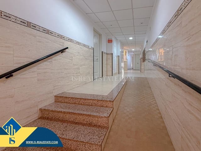 2 soverom Penthouse til salgs i Playa de los Locos, Torrevieja med svømmebasseng - € 135 000 (Ref: 9470945)