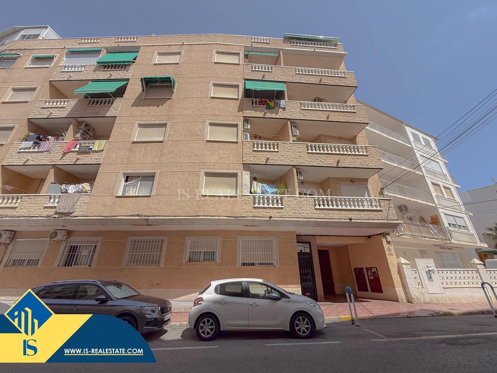 2 soverom Penthouse til salgs i Torrevieja med svømmebasseng - € 135 000 (Ref: 9470945)