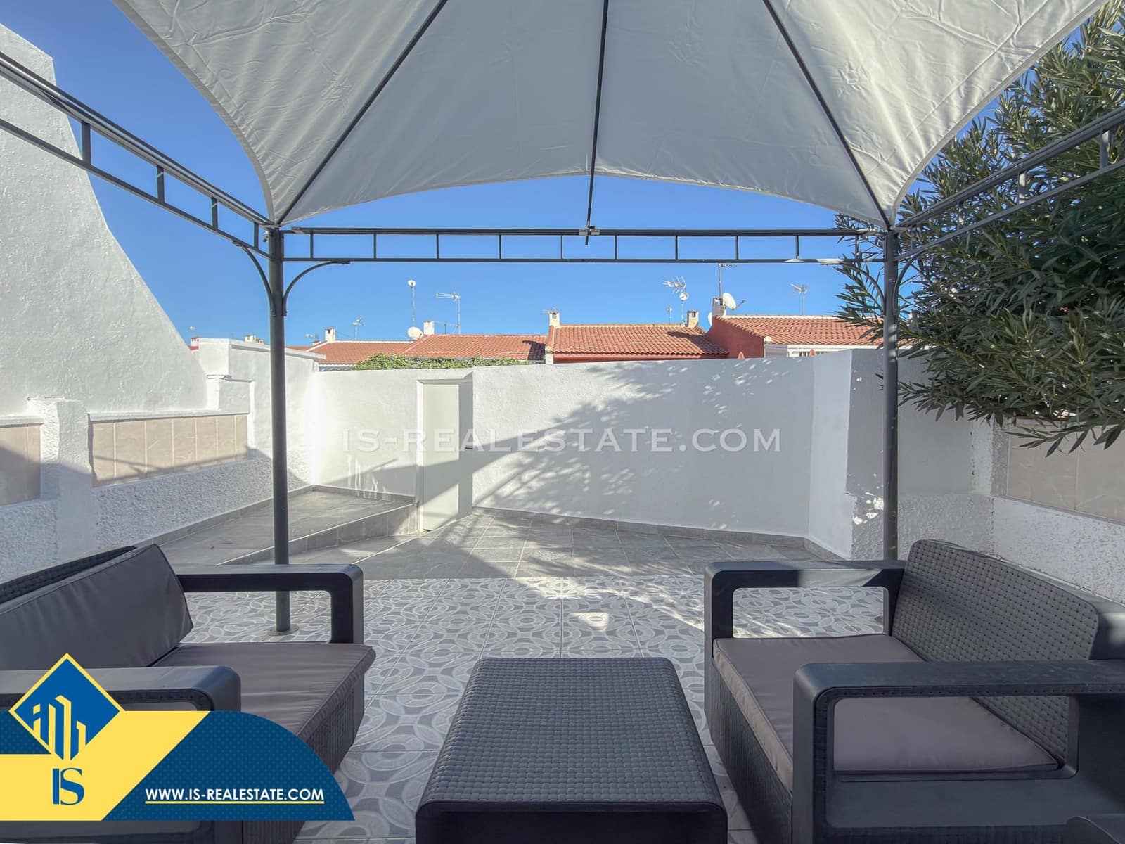 2 soveværelse Bungalow til salg i El Limonar - € 119.900 (Ref: 9472993)