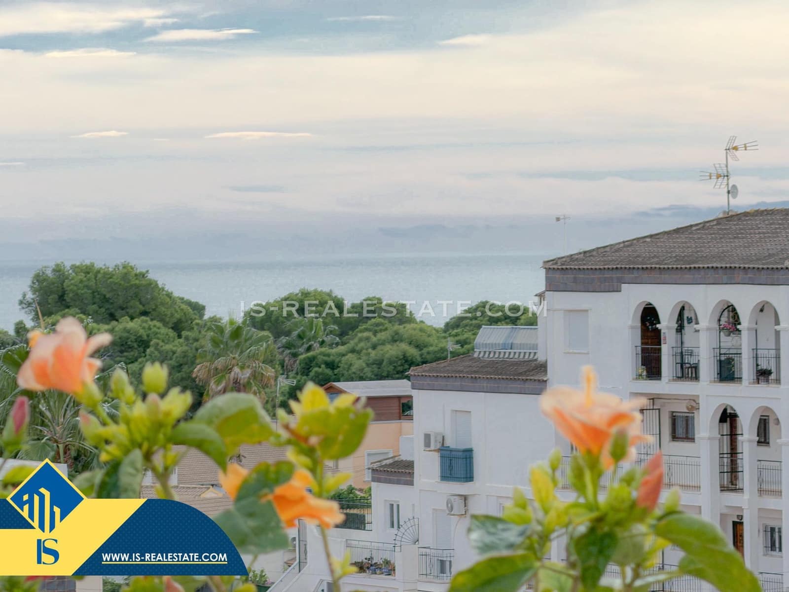 2 sovrum Takvåning till salu i Orihuela Costa - 246 900 € (Ref: 9481223)