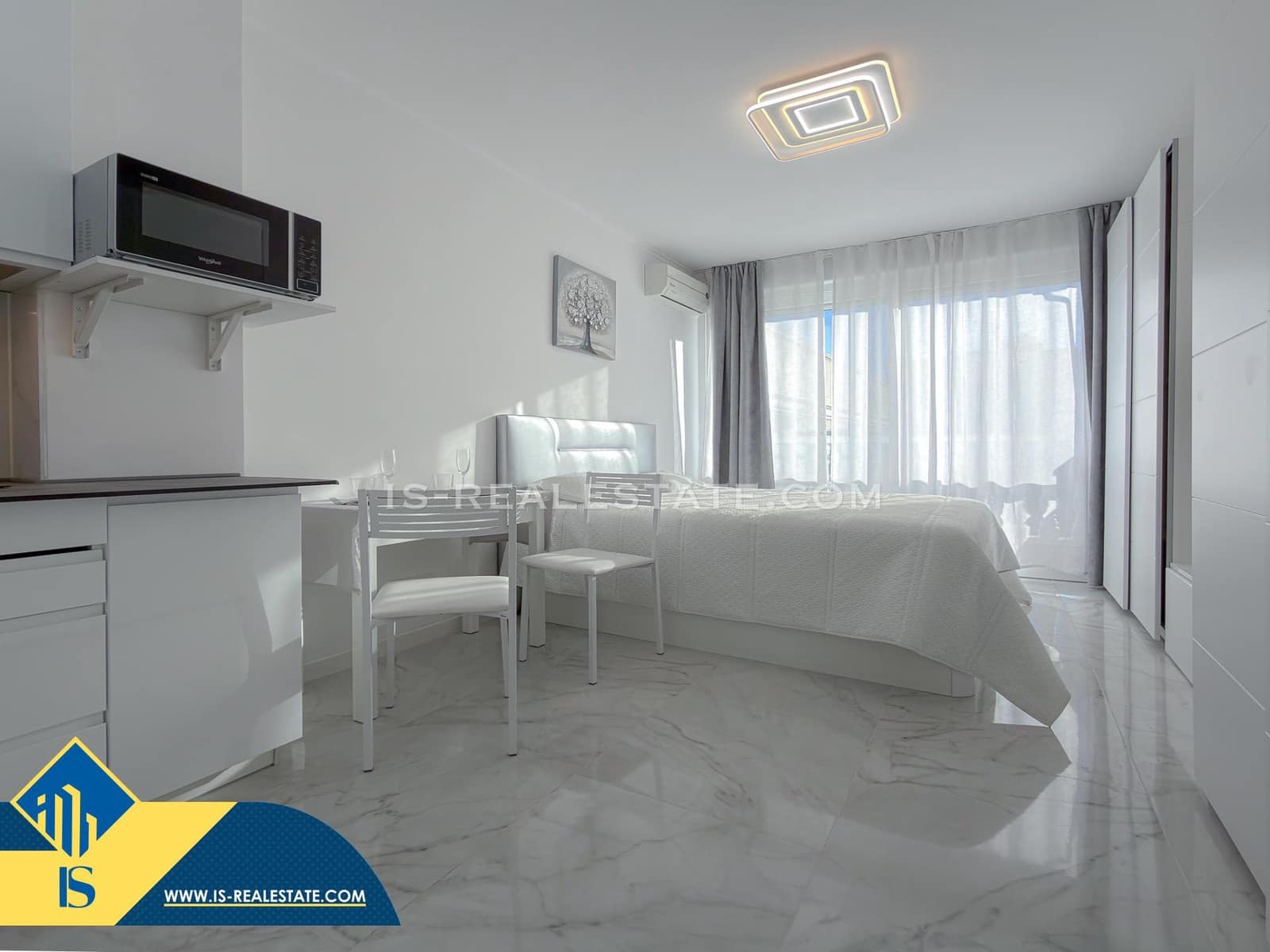 Studio for sale in Torrevieja - € 112,900 (Ref: 9482068)