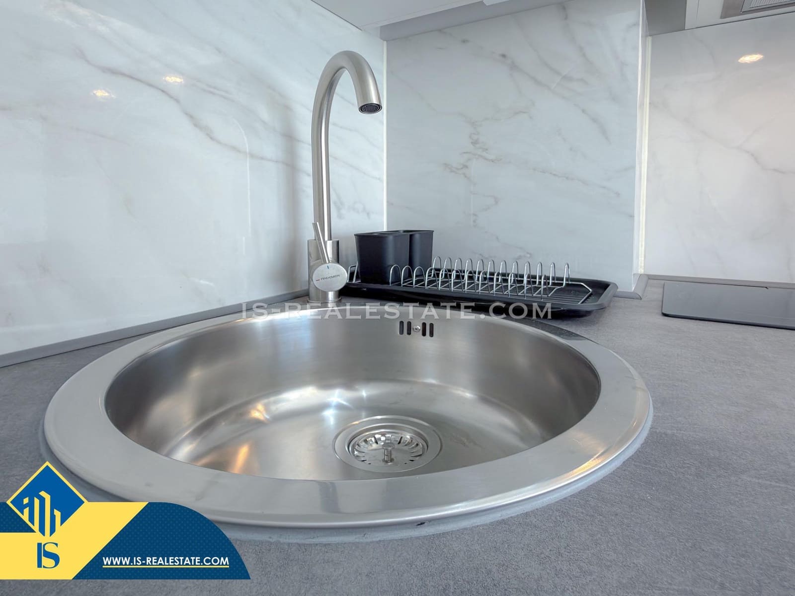 Studio for sale in Torrevieja - € 112,900 (Ref: 9482068)