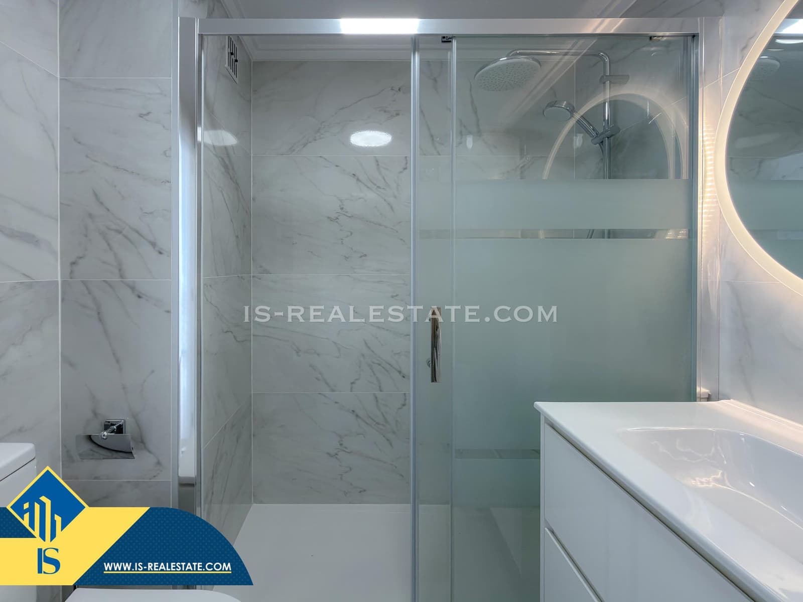 Studio for sale in Torrevieja - € 112,900 (Ref: 9482068)