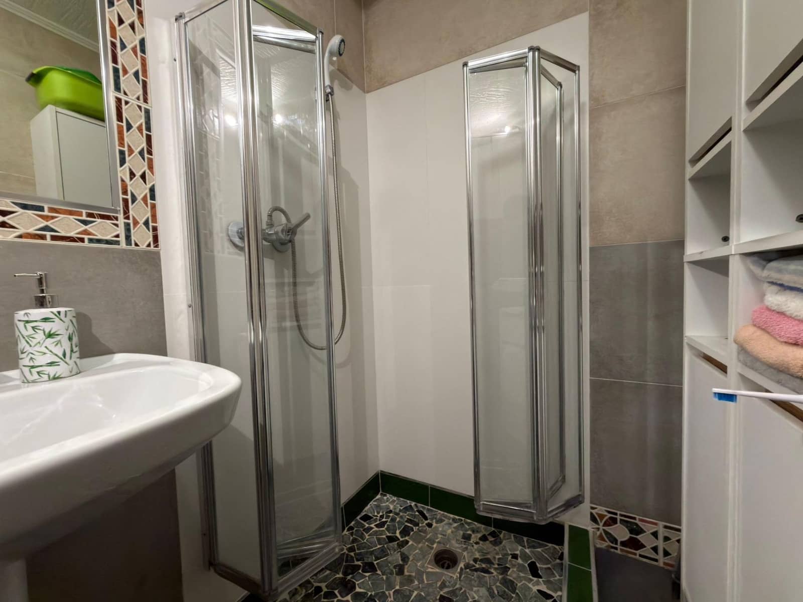 1 makuuhuone Huoneisto myytävänä paikassa Torrevieja mukana uima-altaan - 107 900 € (Ref: 9482069)