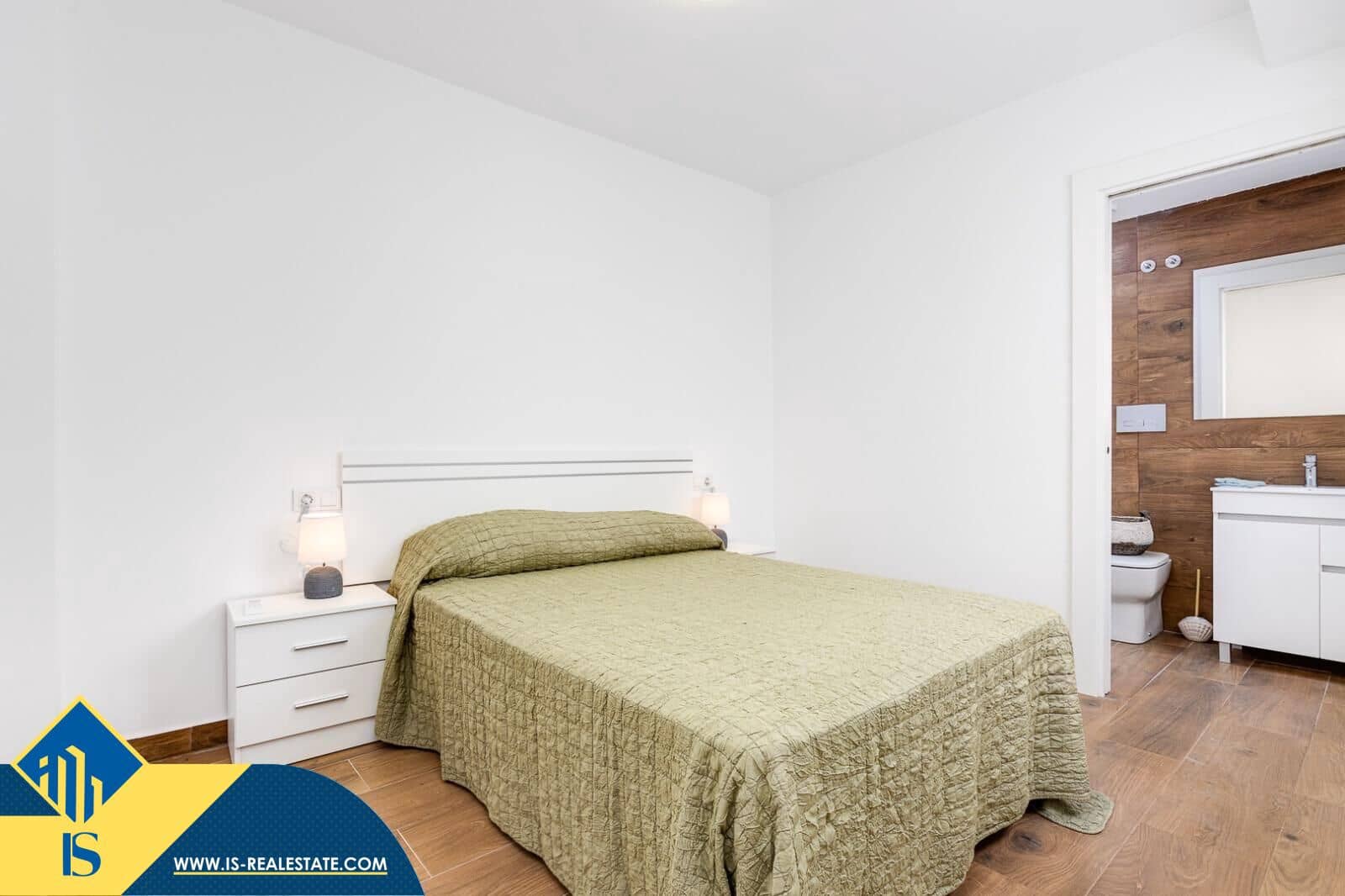 2 quarto Apartamento para venda em Torrevieja com piscina - 194 900 € (Ref: 9483533)