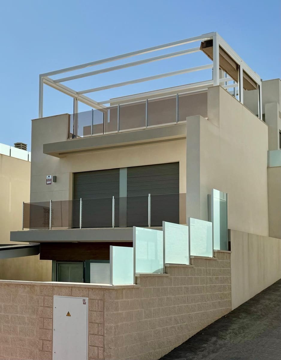 3 quarto Moradia para venda em Orihuela Costa com piscina - 450 000 € (Ref: 9486445)