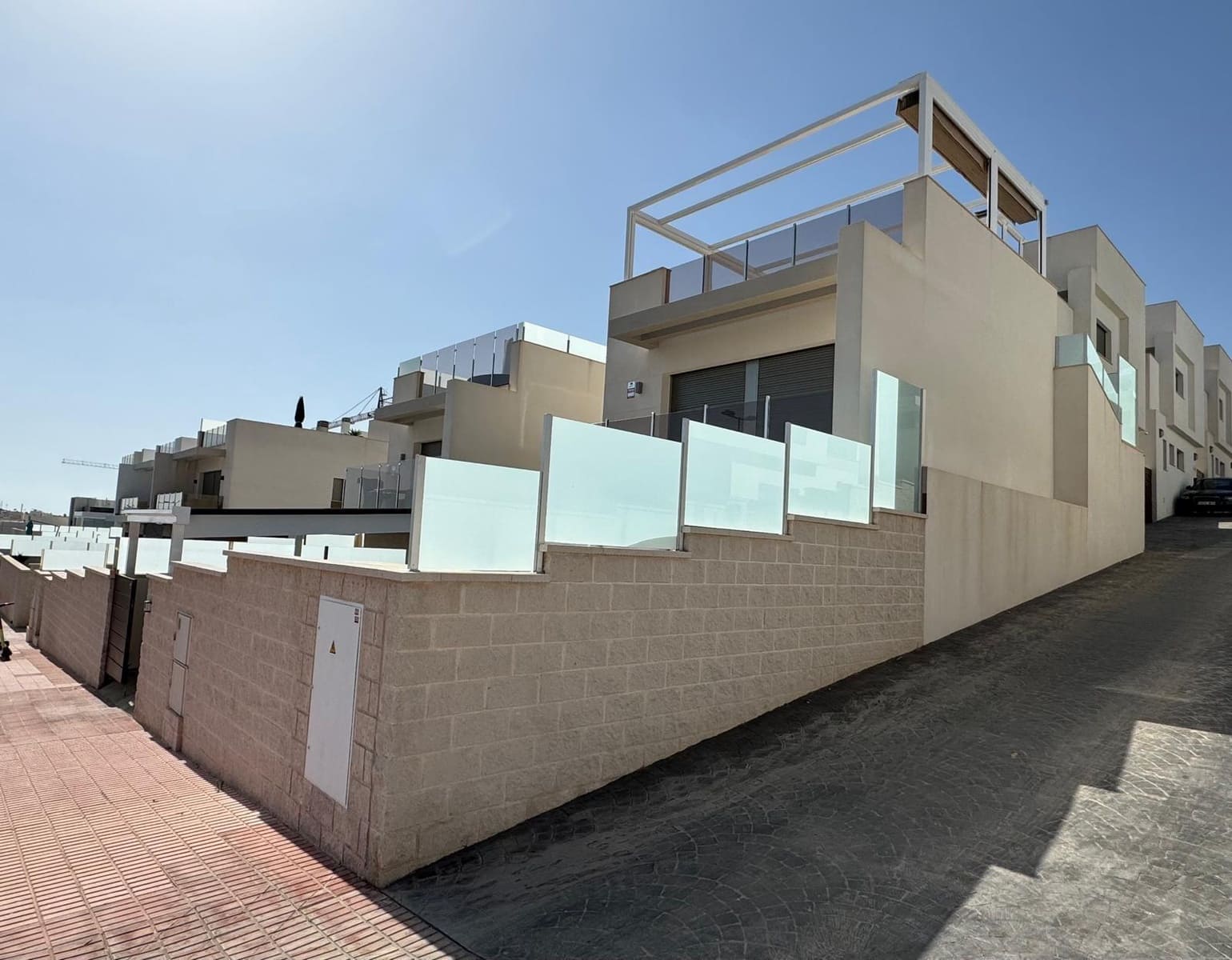 3 quarto Moradia para venda em Orihuela Costa com piscina - 450 000 € (Ref: 9486445)