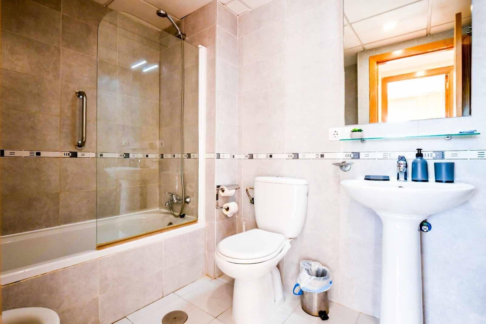 1 sypialnia Apartament na sprzedaż w Guardamar del Segura z basenem - 104 900 € (Ref: 9504331)