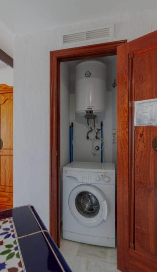 2 soverom Leilighet til salgs i Torrevieja med svømmebasseng - € 235 000 (Ref: 9504332)