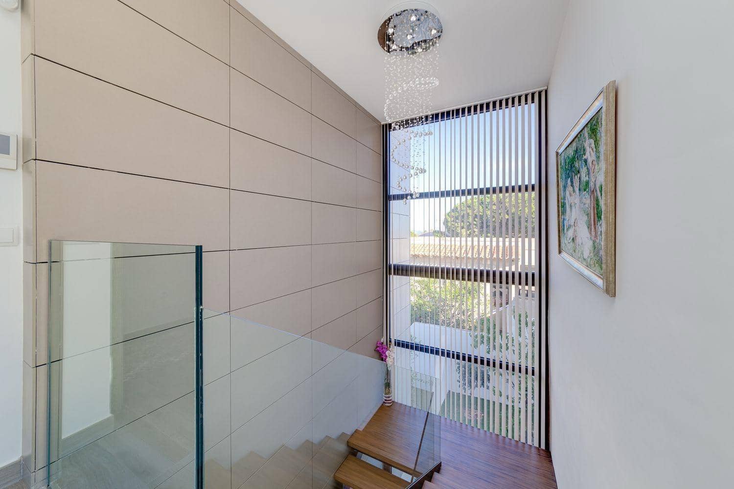 Chalet de 3 habitaciones en Torrevieja en venta con piscina garaje - 1.249.900 € (Ref: 9504333)