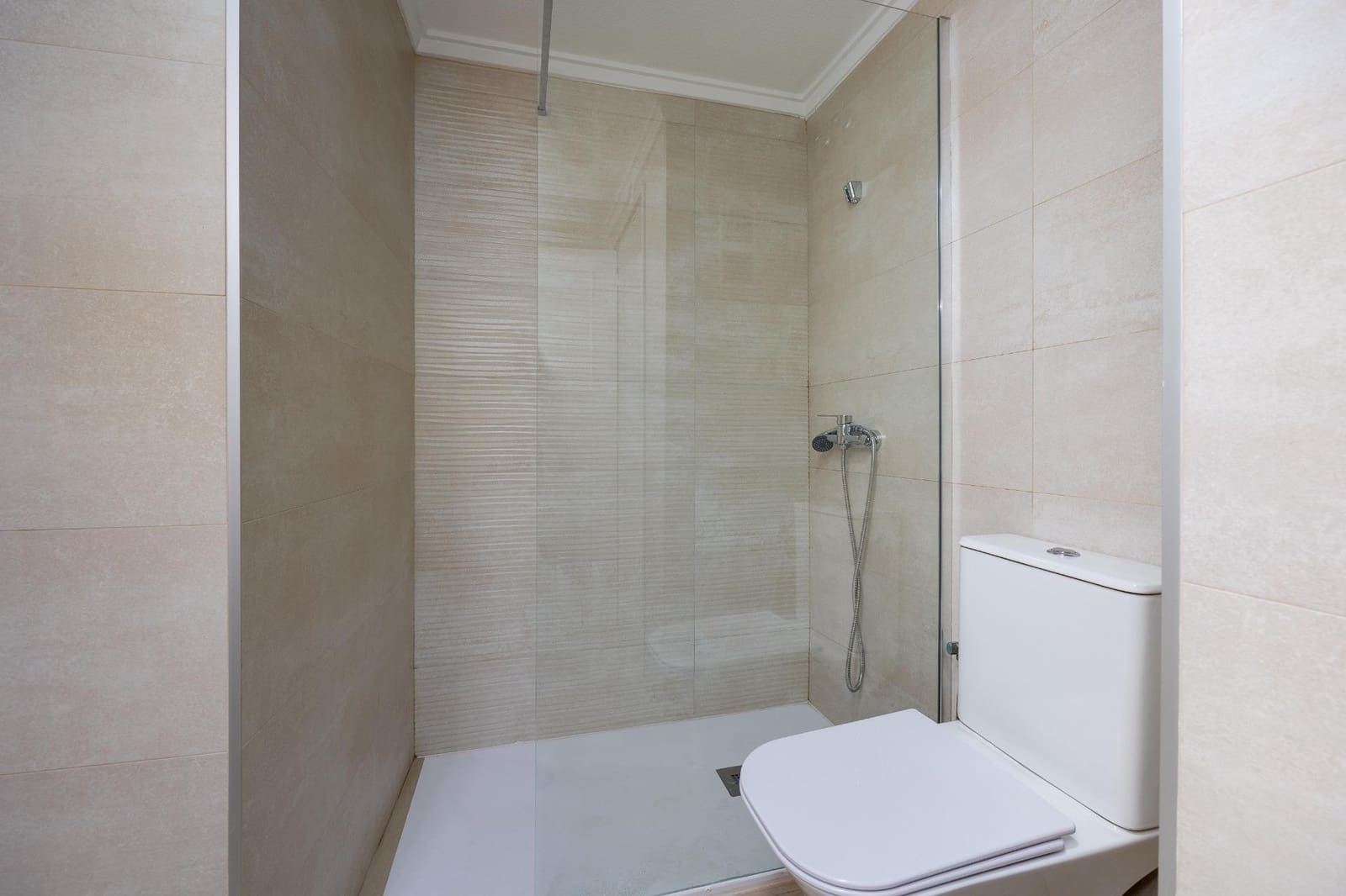 1 soverom Leilighet til salgs i Torrevieja med svømmebasseng - € 126 000 (Ref: 9508918)