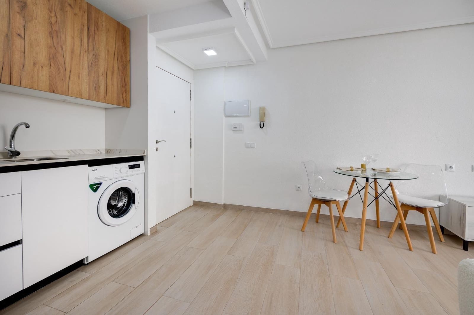 1 soverom Leilighet til salgs i Torrevieja med svømmebasseng - € 126 000 (Ref: 9508918)