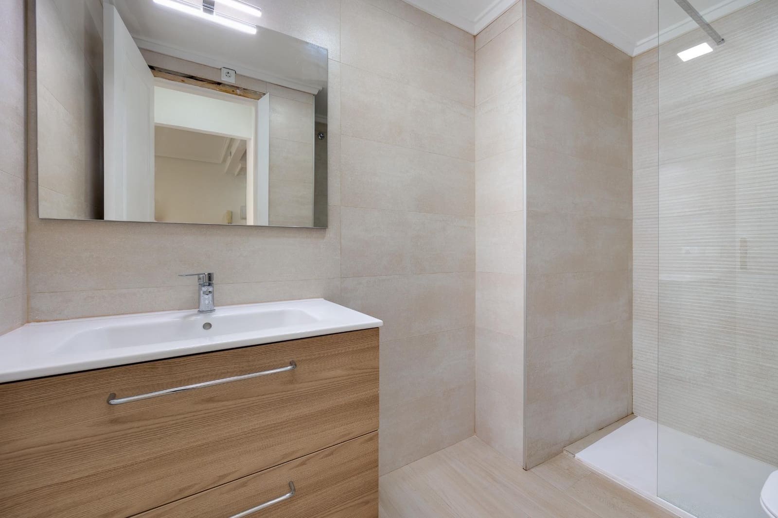 1 soverom Leilighet til salgs i Torrevieja med svømmebasseng - € 126 000 (Ref: 9508918)