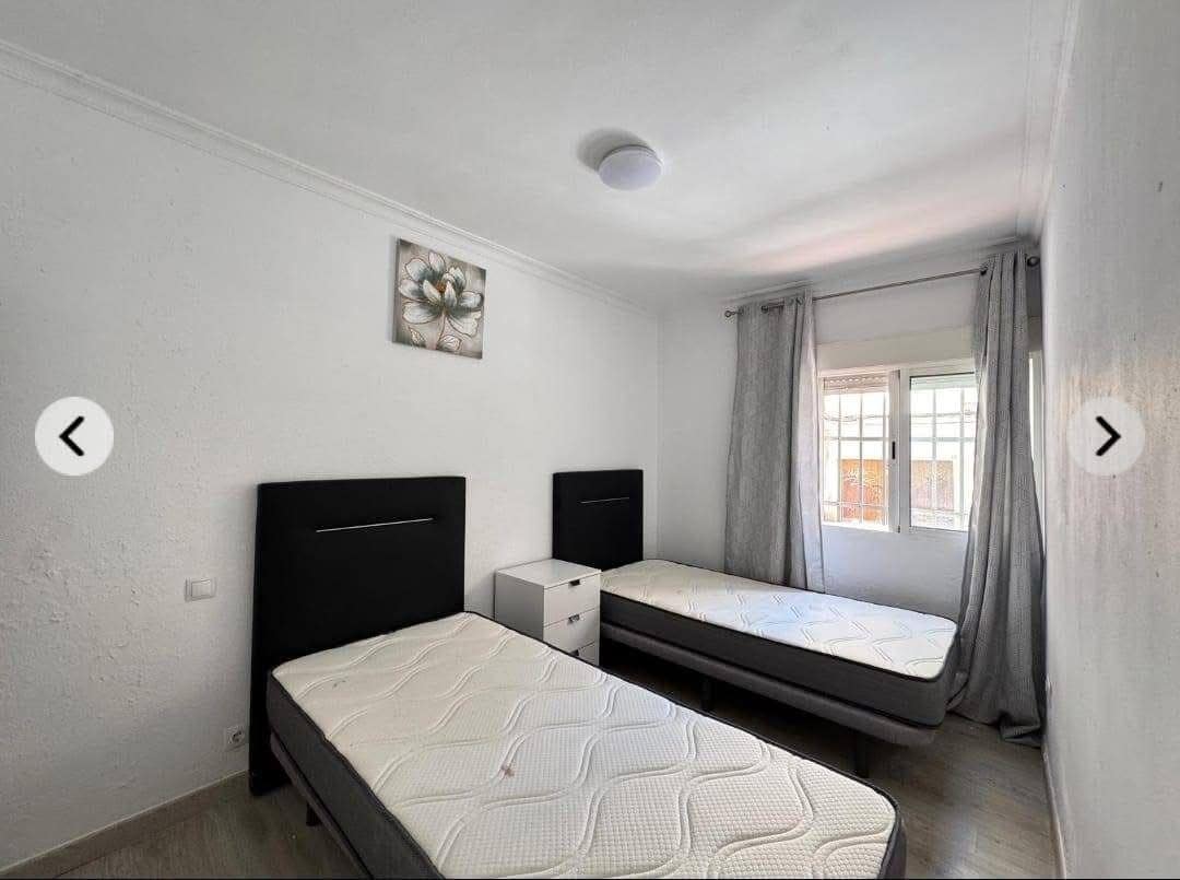 Apartamento de 2 habitaciones en Torrevieja en venta - 105.000 € (Ref: 9508919)