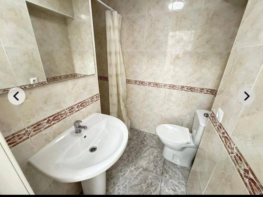 Apartamento de 2 habitaciones en Torrevieja en venta - 105.000 € (Ref: 9508919)