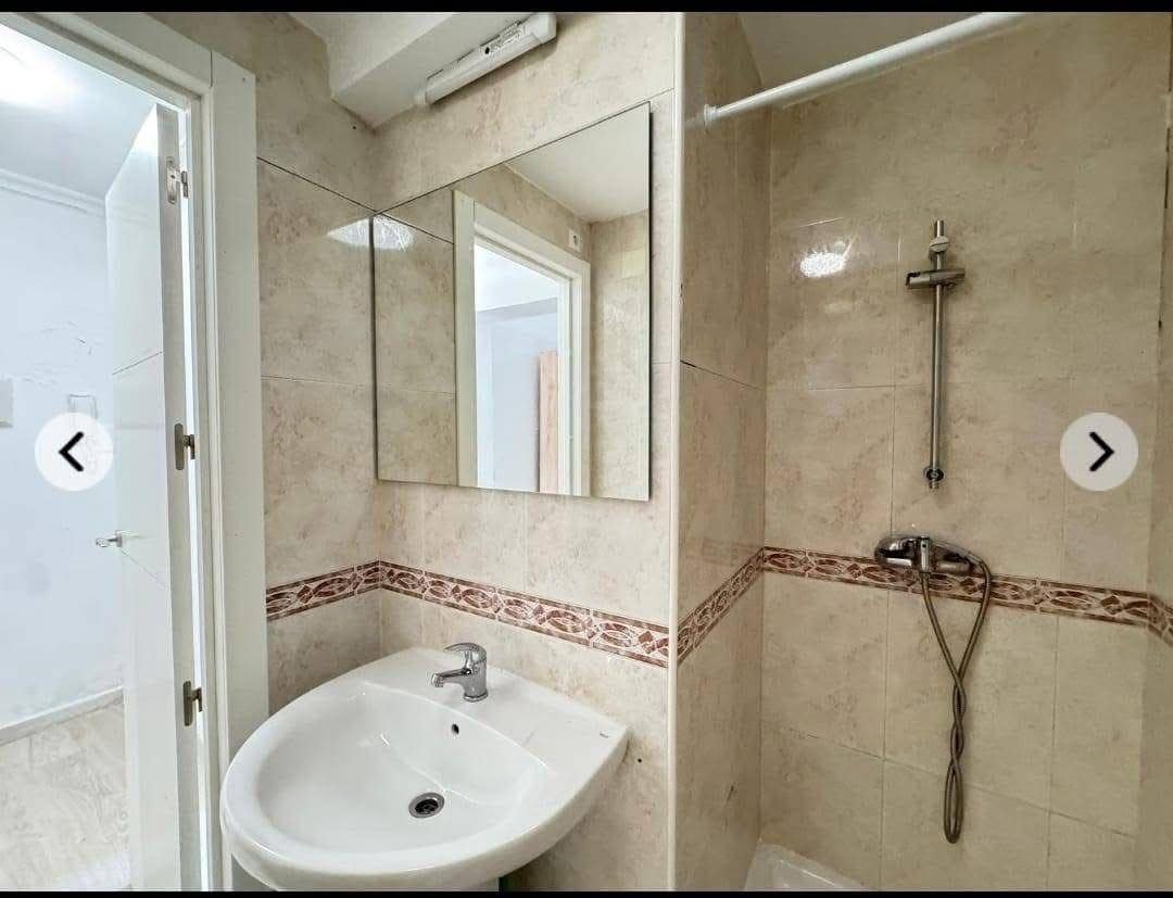 Apartamento de 2 habitaciones en Torrevieja en venta - 105.000 € (Ref: 9508919)