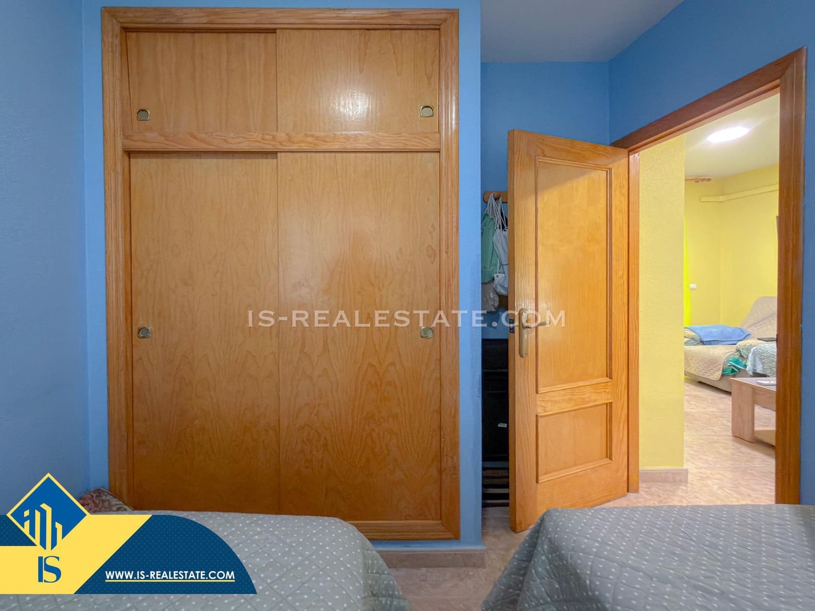 3 makuuhuone Huoneisto myytävänä paikassa Torrevieja mukana uima-altaan 
autotalli - 173 500 € (Ref: 9513452)