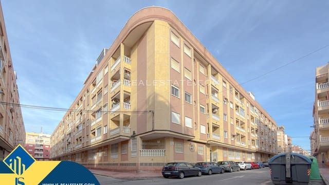 3 makuuhuone Huoneisto myytävänä paikassa Centro, Torrevieja mukana uima-altaan 
autotalli - 173 500 € (Ref: 9513452)