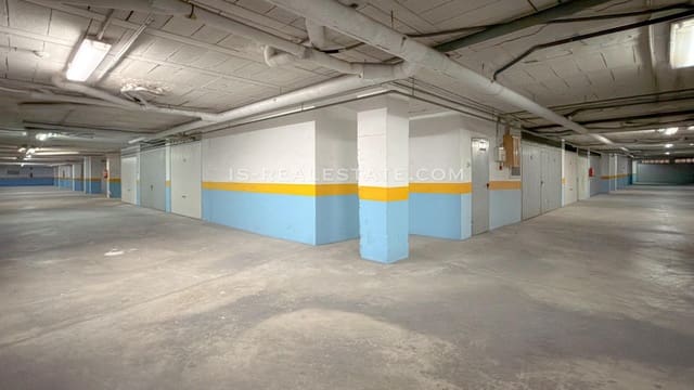 3 makuuhuone Huoneisto myytävänä paikassa Centro, Torrevieja mukana uima-altaan 
autotalli - 173 500 € (Ref: 9513452)