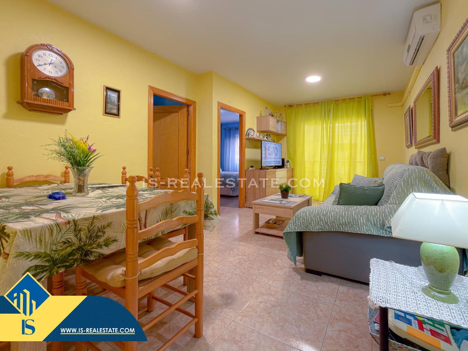 3 makuuhuone Huoneisto myytävänä paikassa Torrevieja mukana uima-altaan 
autotalli - 173 500 € (Ref: 9513452)