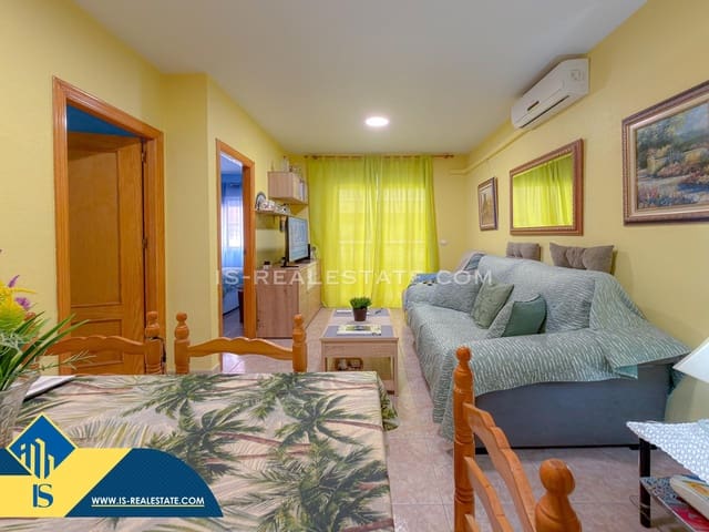 3 makuuhuone Huoneisto myytävänä paikassa Centro, Torrevieja mukana uima-altaan 
autotalli - 173 500 € (Ref: 9513452)