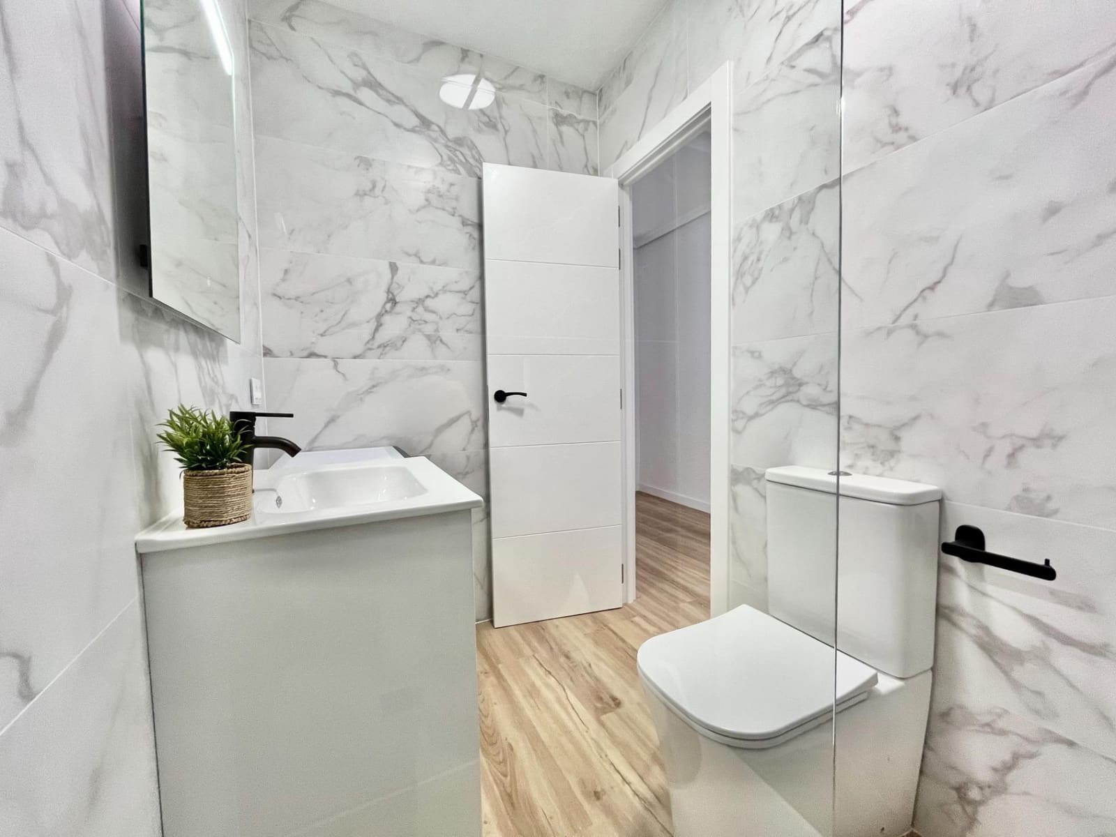 Apartamento de 3 habitaciones en Torrevieja en venta - 249.900 € (Ref: 9521349)