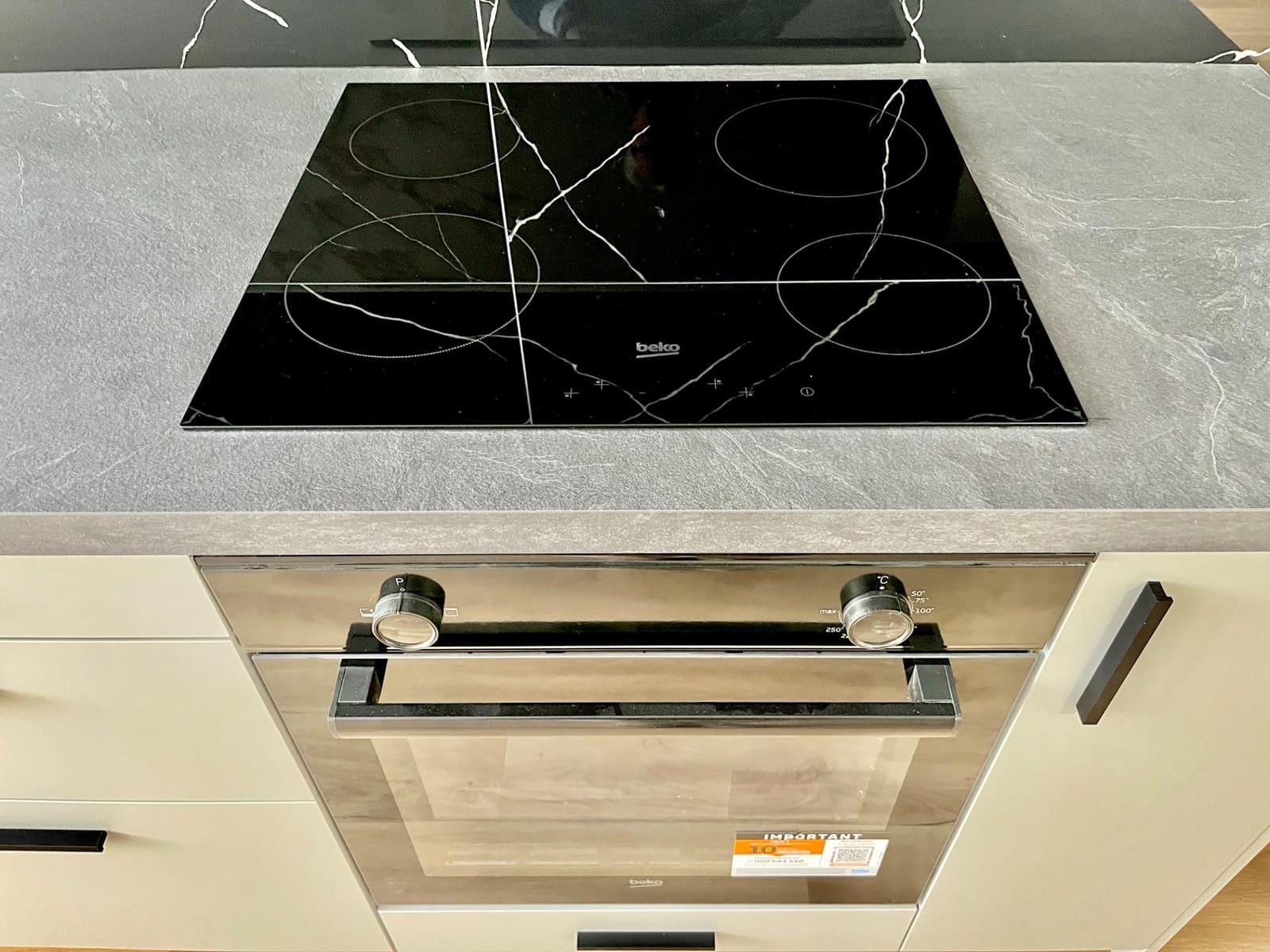 Apartamento de 3 habitaciones en Torrevieja en venta - 249.900 € (Ref: 9521349)