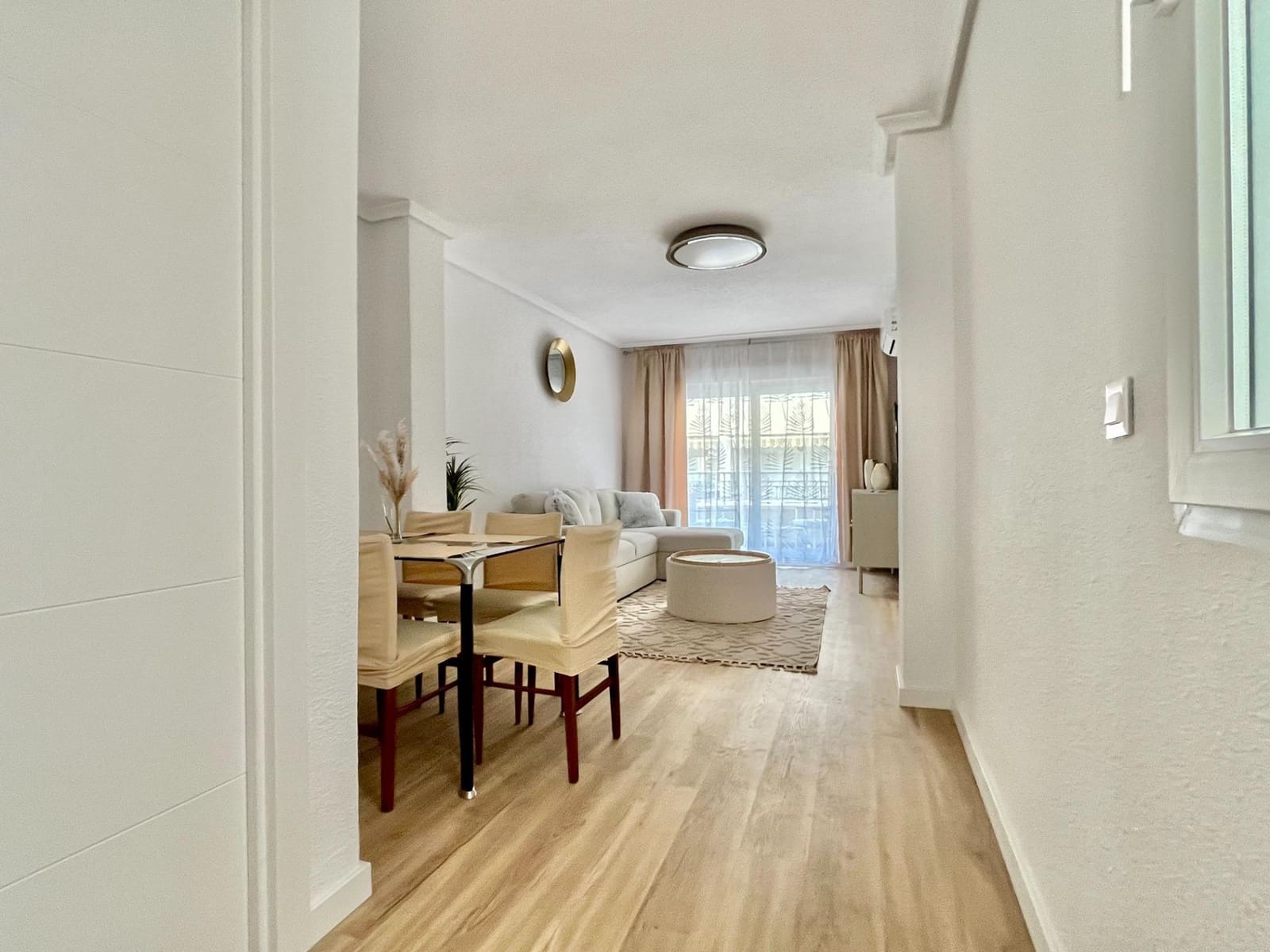 Apartamento de 3 habitaciones en Torrevieja en venta - 249.900 € (Ref: 9521349)