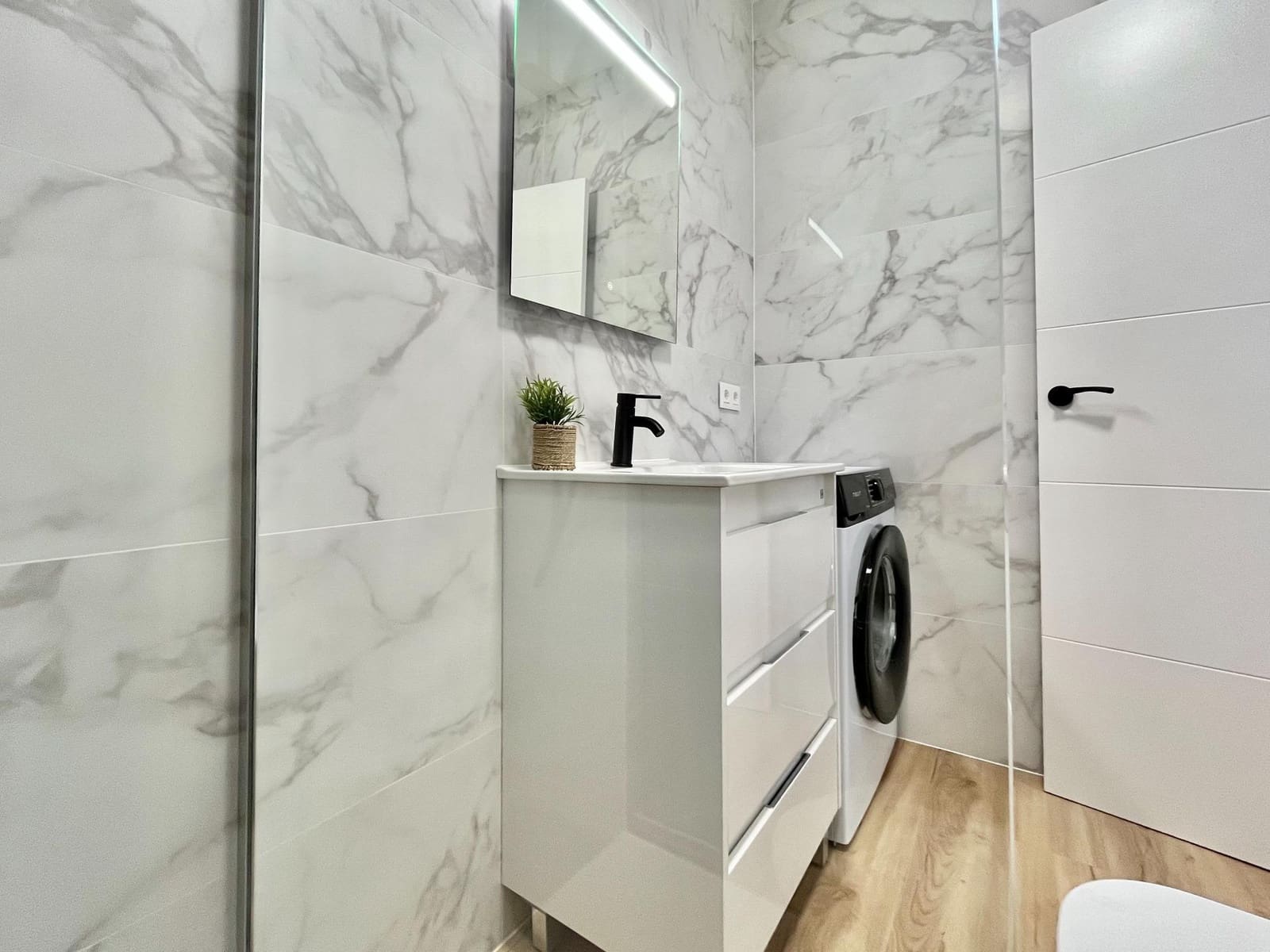 Apartamento de 3 habitaciones en Torrevieja en venta - 249.900 € (Ref: 9521349)