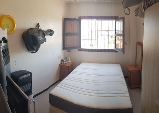 1 chambre Bungalow à vendre à San Luis, Torrevieja - 85 000 € (Ref: 9521350)