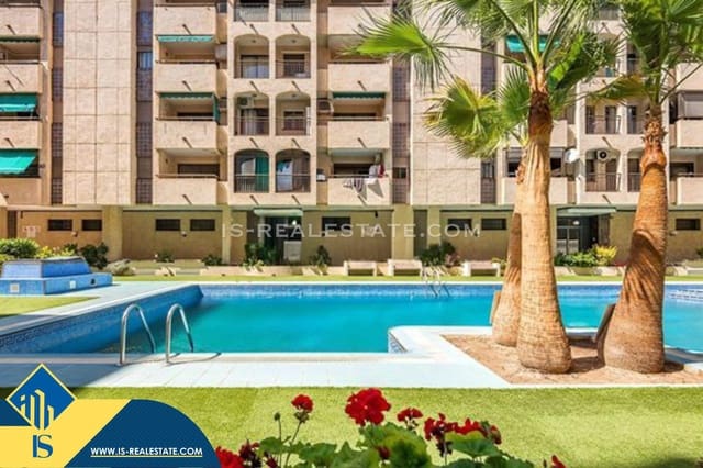 Apartamento de 3 habitaciones en Centro, Torrevieja en venta con piscina - 159.900 € (Ref: 9521354)