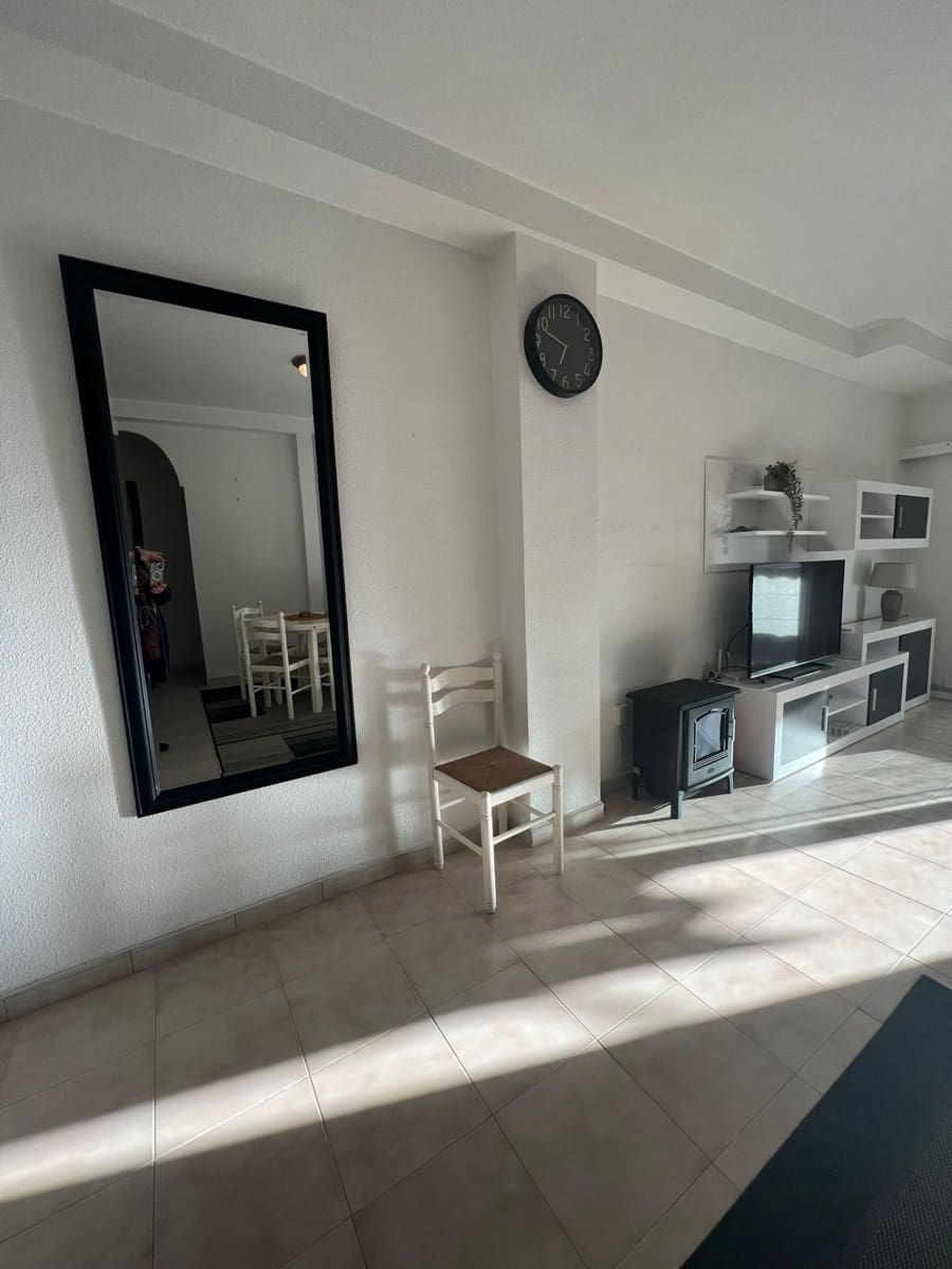 2 soverom Leilighet til salgs i Torrevieja med svømmebasseng - € 220 000 (Ref: 9524350)