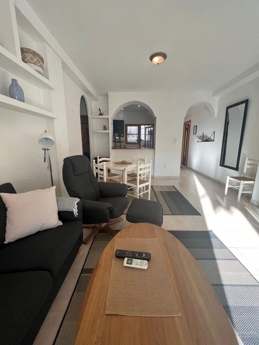 2 soverom Leilighet til salgs i Torrevieja med svømmebasseng - € 220 000 (Ref: 9524350)