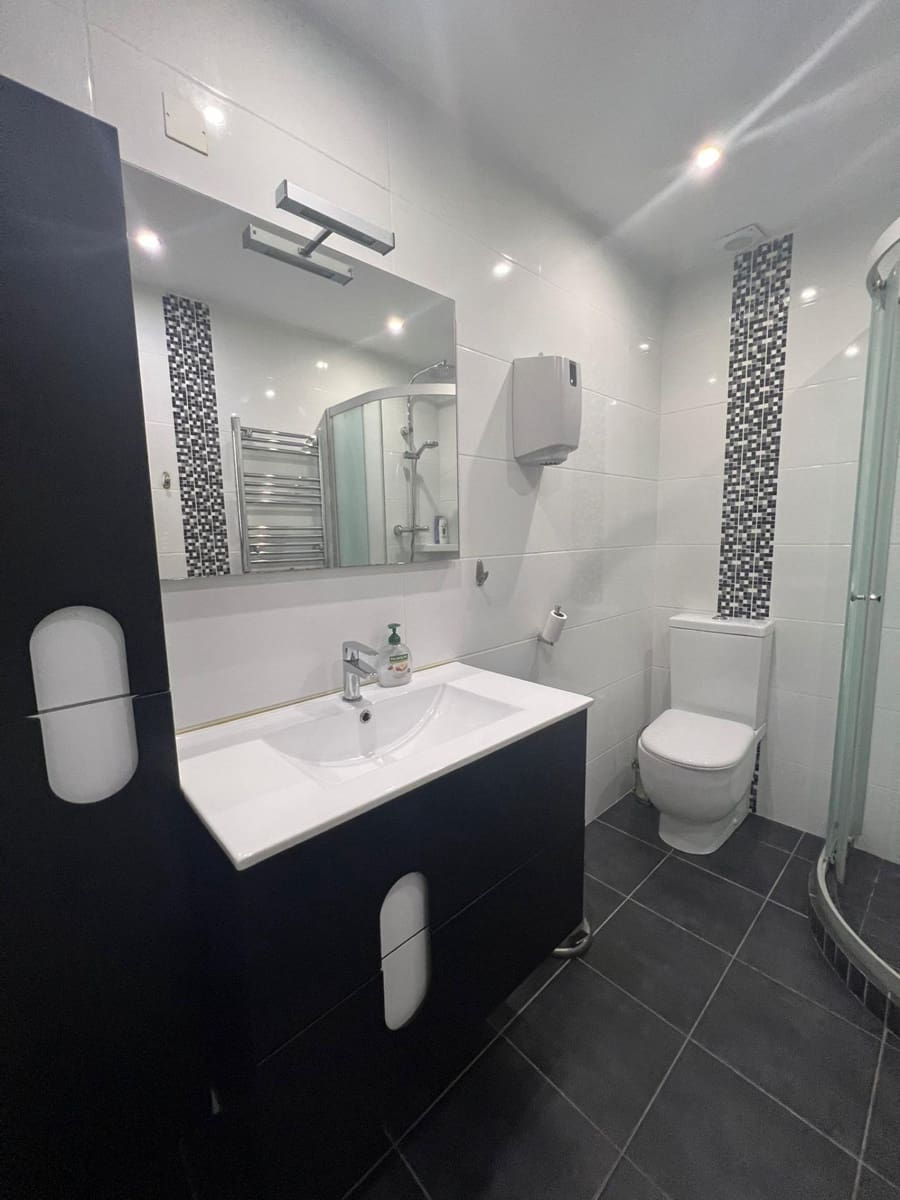 2 soverom Leilighet til salgs i Torrevieja med svømmebasseng - € 220 000 (Ref: 9524350)