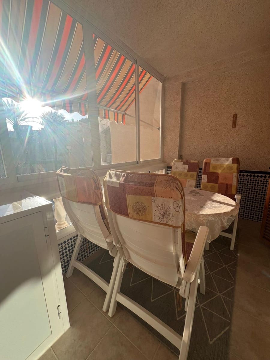 2 soverom Leilighet til salgs i Torrevieja med svømmebasseng - € 220 000 (Ref: 9524350)