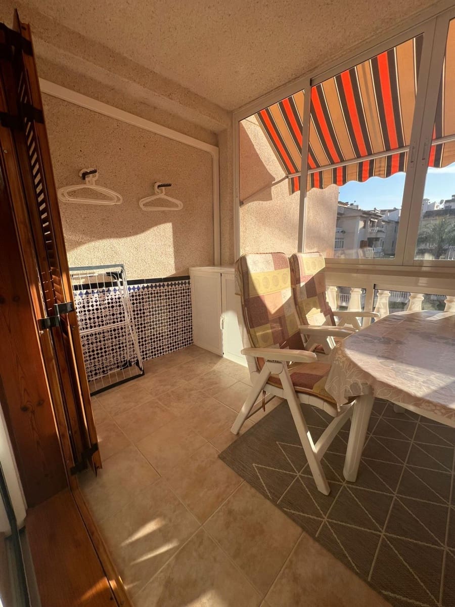 2 soverom Leilighet til salgs i Torrevieja med svømmebasseng - € 220 000 (Ref: 9524350)