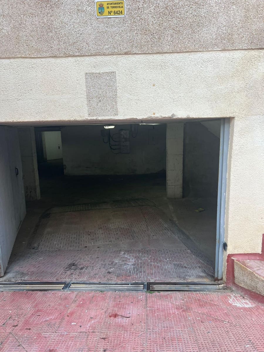 2 soverom Leilighet til salgs i Torrevieja med svømmebasseng - € 220 000 (Ref: 9524350)