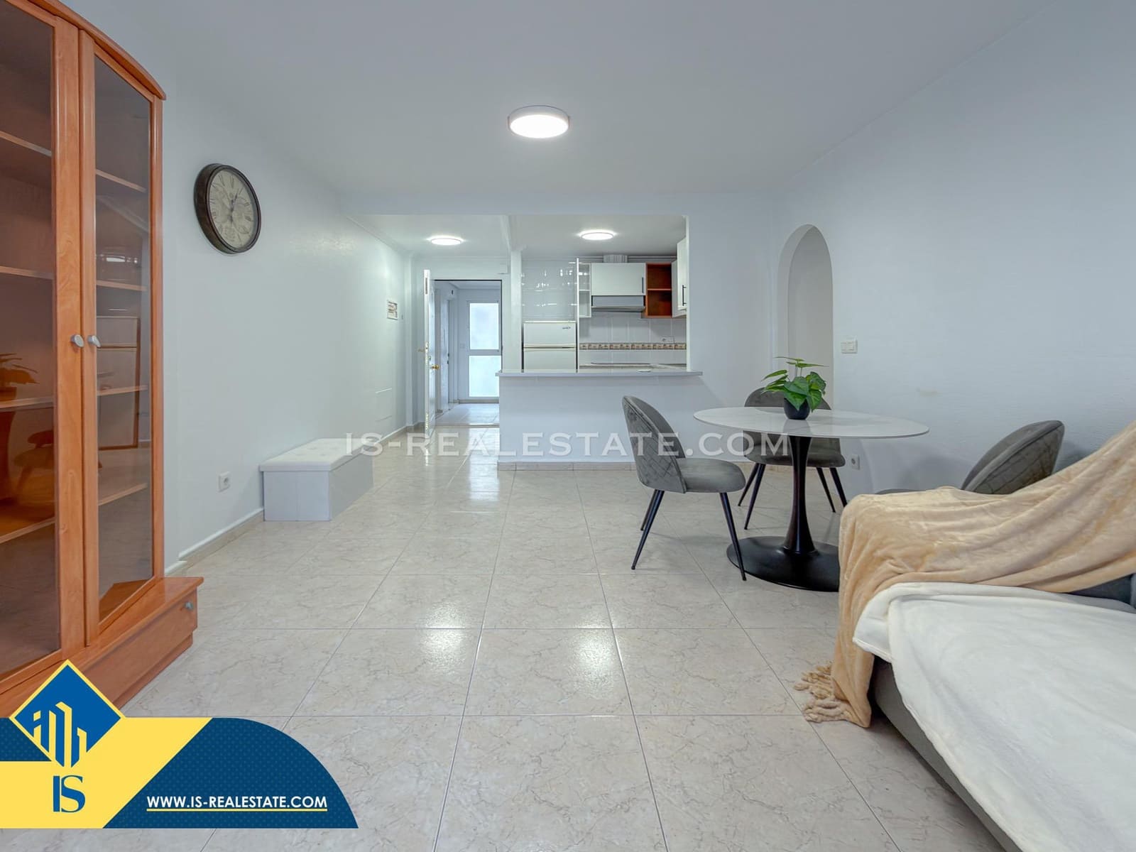 1 bedroom Apartment for sale in Torrevieja with pool - € 139,900 (Ref: 9527745)