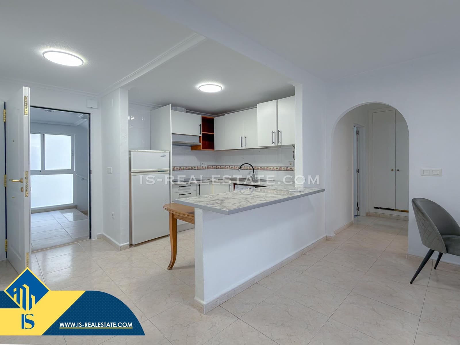 1 bedroom Apartment for sale in Torrevieja with pool - € 139,900 (Ref: 9527745)