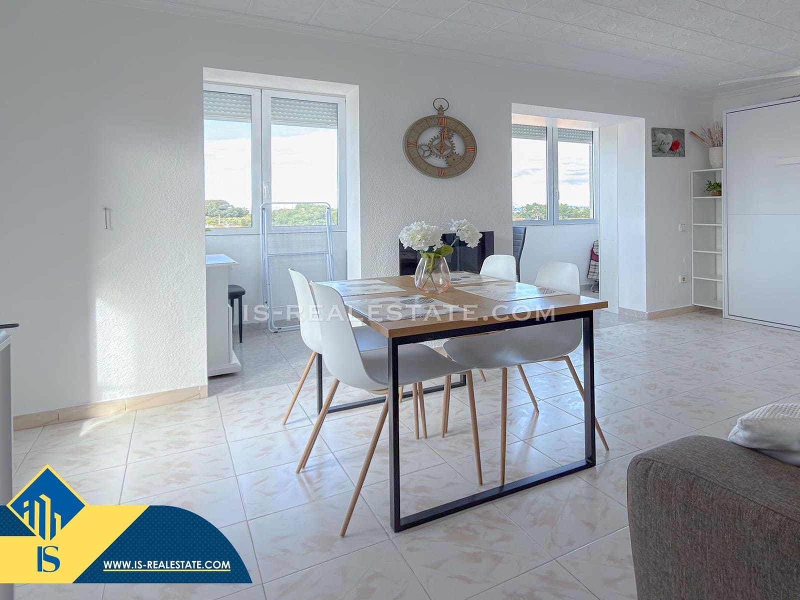 1 bedroom Apartment for sale in Torrevieja - € 124,900 (Ref: 9527747)