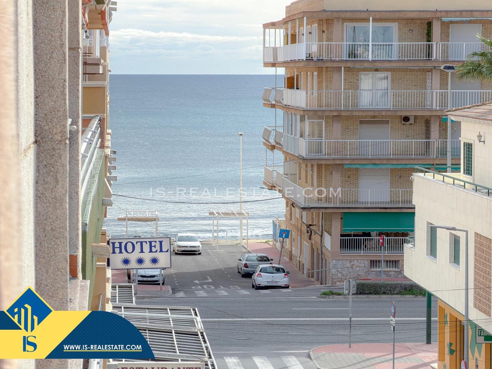 1 bedroom Apartment for sale in Torrevieja - € 124,900 (Ref: 9527747)