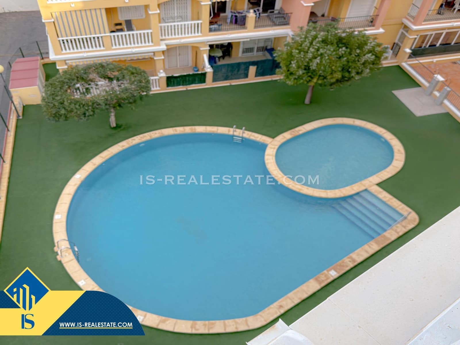 2 soveværelse Penthouse til salg i Torrevieja med swimmingpool garage - € 189.900 (Ref: 9527748)