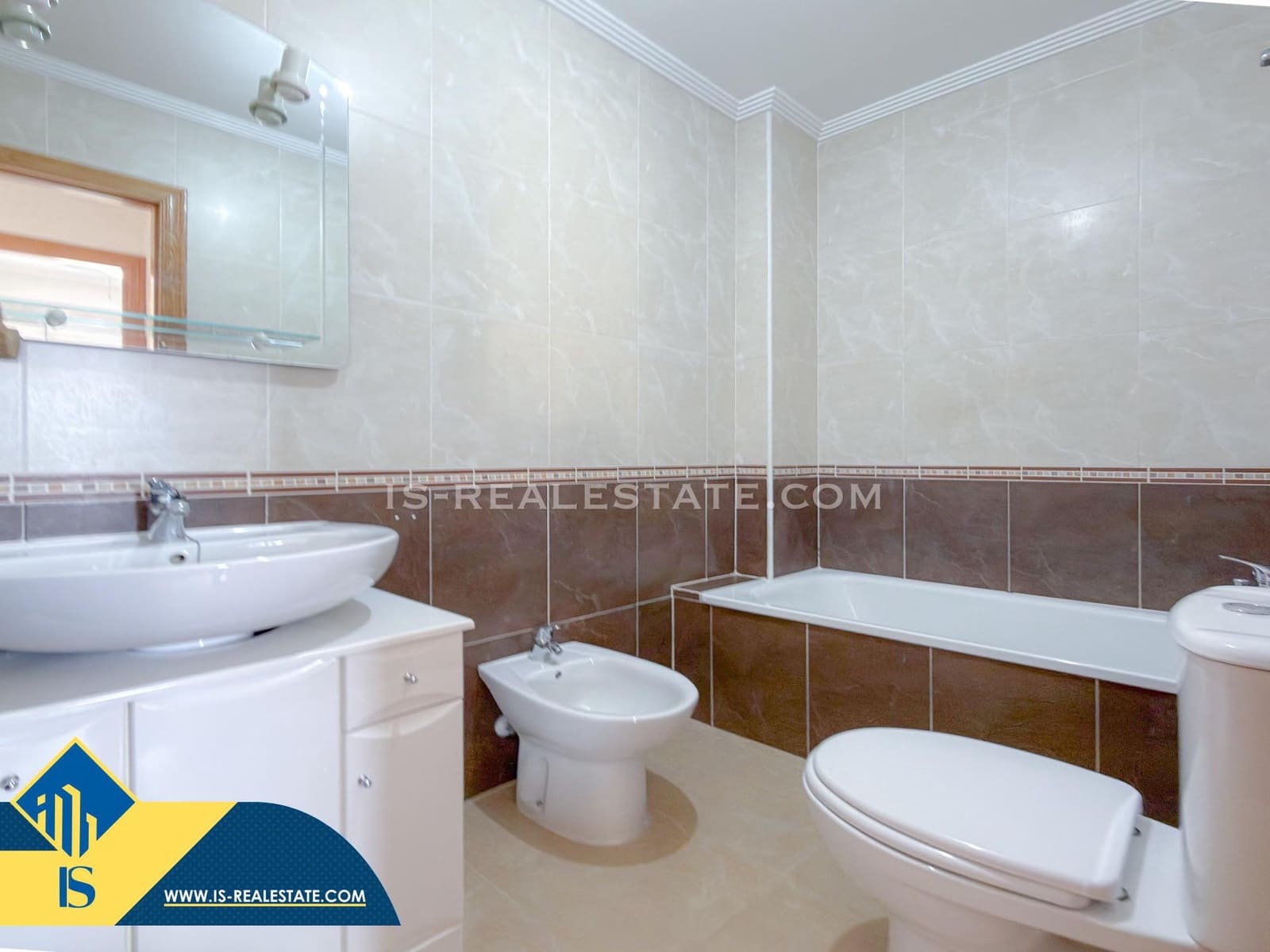 2 soveværelse Penthouse til salg i Torrevieja med swimmingpool garage - € 189.900 (Ref: 9527748)