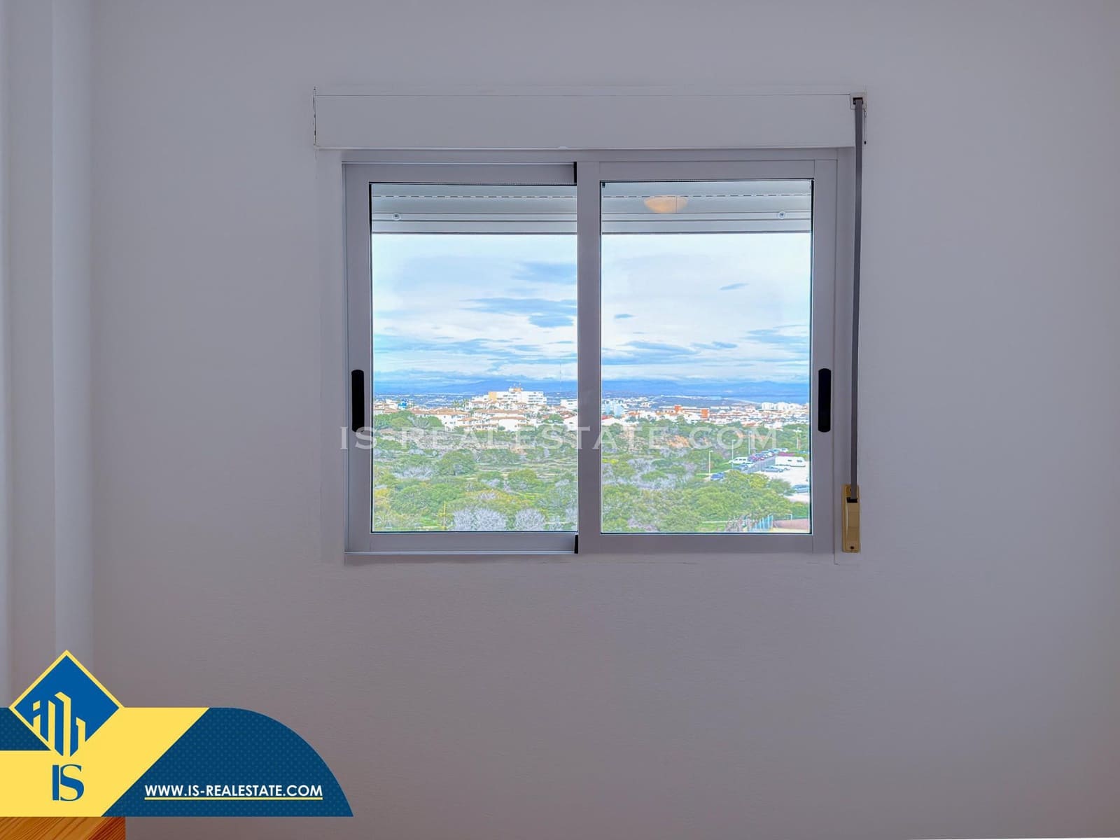 2 soveværelse Penthouse til salg i Torrevieja med swimmingpool garage - € 189.900 (Ref: 9527748)