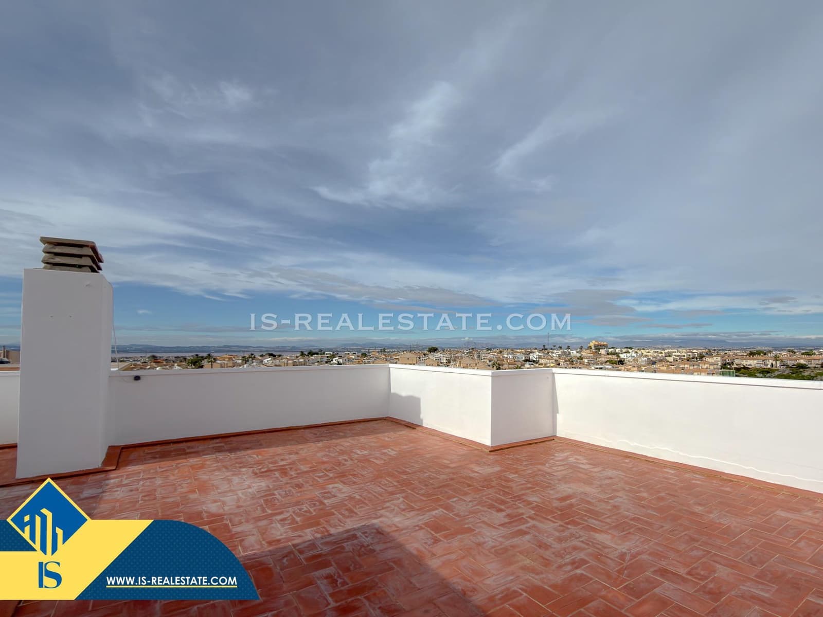 2 soveværelse Penthouse til salg i Torrevieja med swimmingpool garage - € 189.900 (Ref: 9527748)