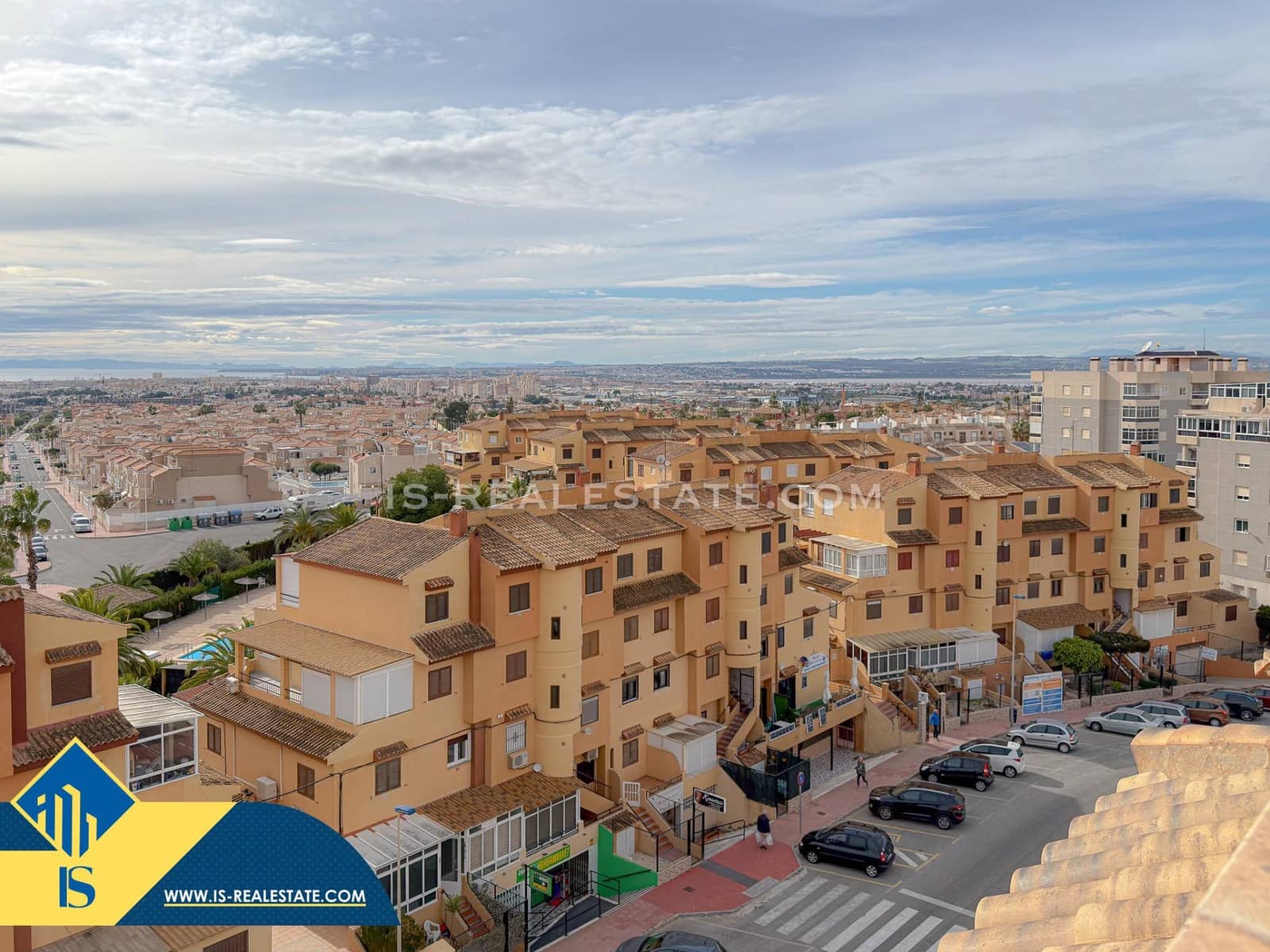 2 soveværelse Penthouse til salg i Torrevieja med swimmingpool garage - € 189.900 (Ref: 9527748)