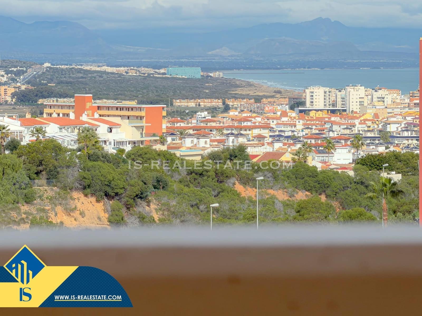 2 soveværelse Penthouse til salg i Torrevieja med swimmingpool garage - € 189.900 (Ref: 9527748)