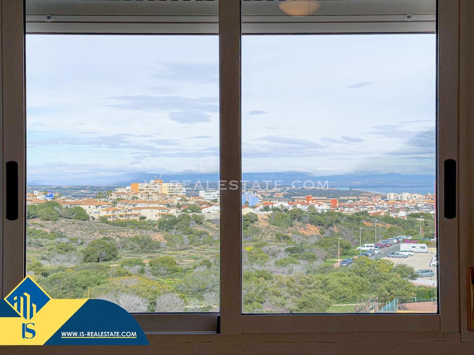 2 soveværelse Penthouse til salg i Torrevieja med swimmingpool garage - € 189.900 (Ref: 9527748)